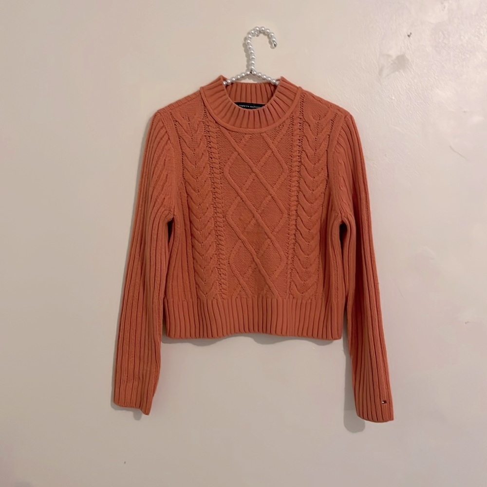 Tommy Hilfiger sweater size:small color:coral cable knit sweater cropped